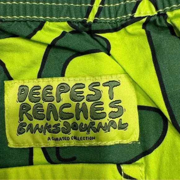 BRAND NEW Banks Journal Deepest Reaches Board Short Green Size Medium MSRP 90$ - Picture 2 of 7